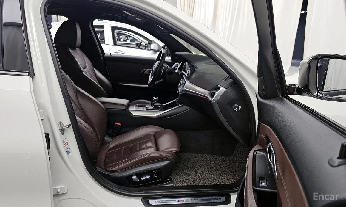 BMW 340 LASER* DISTRONIC* HARMAN KARDON* HEAD-UP* 360 CAM*, снимка 7 - Автомобили и джипове - 53866697