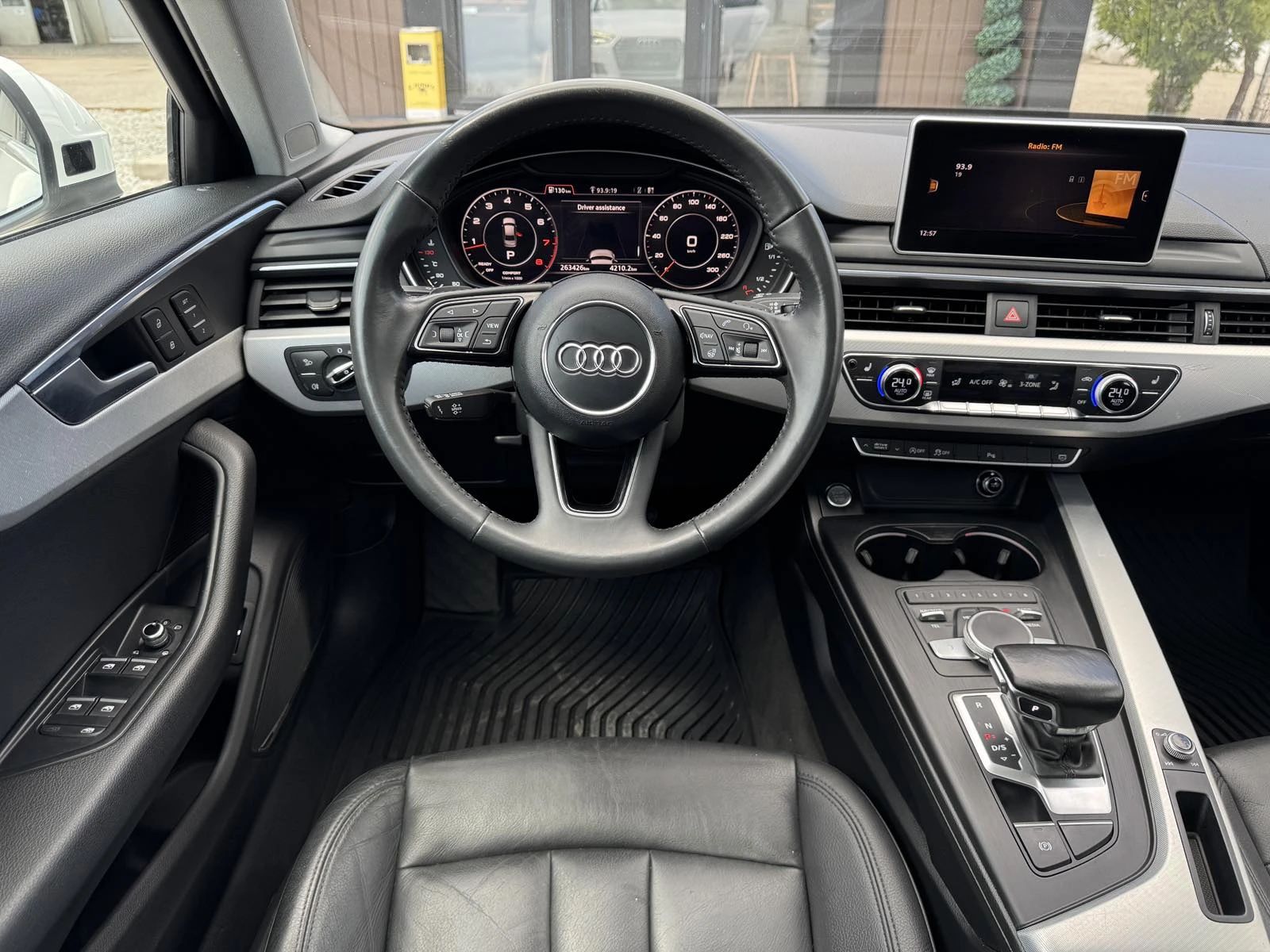 Audi A4 2.0TFSI* Digital* QUATTRO, снимка 10 - Автомобили и джипове - 54293004