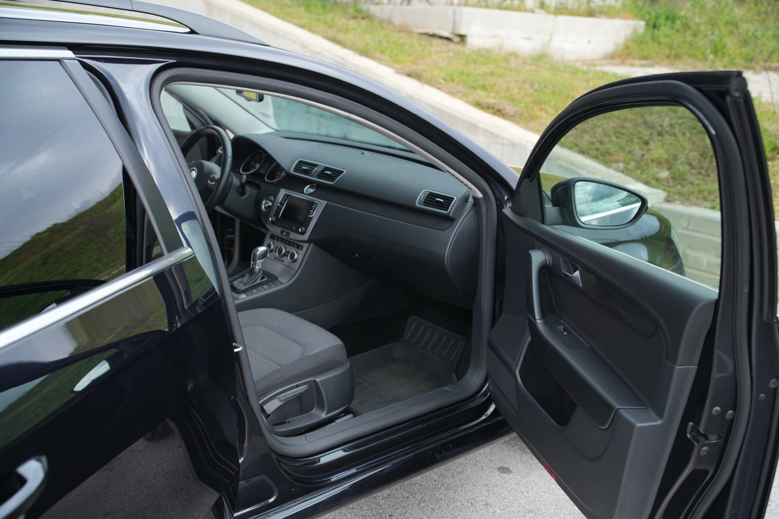 VW Passat ComfortLine, 2.0 TDI, 140 к.с., BlueMotion, снимка 11 - Автомобили и джипове - 54305626