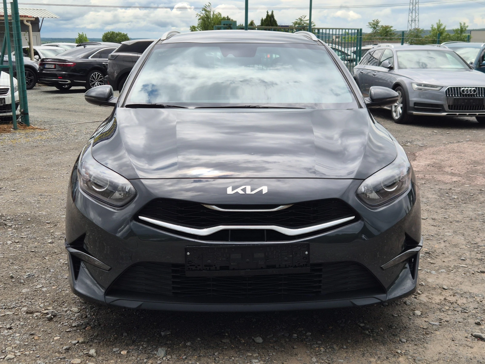 Kia Ceed 1.0i, снимка 8 - Автомобили и джипове - 54644374