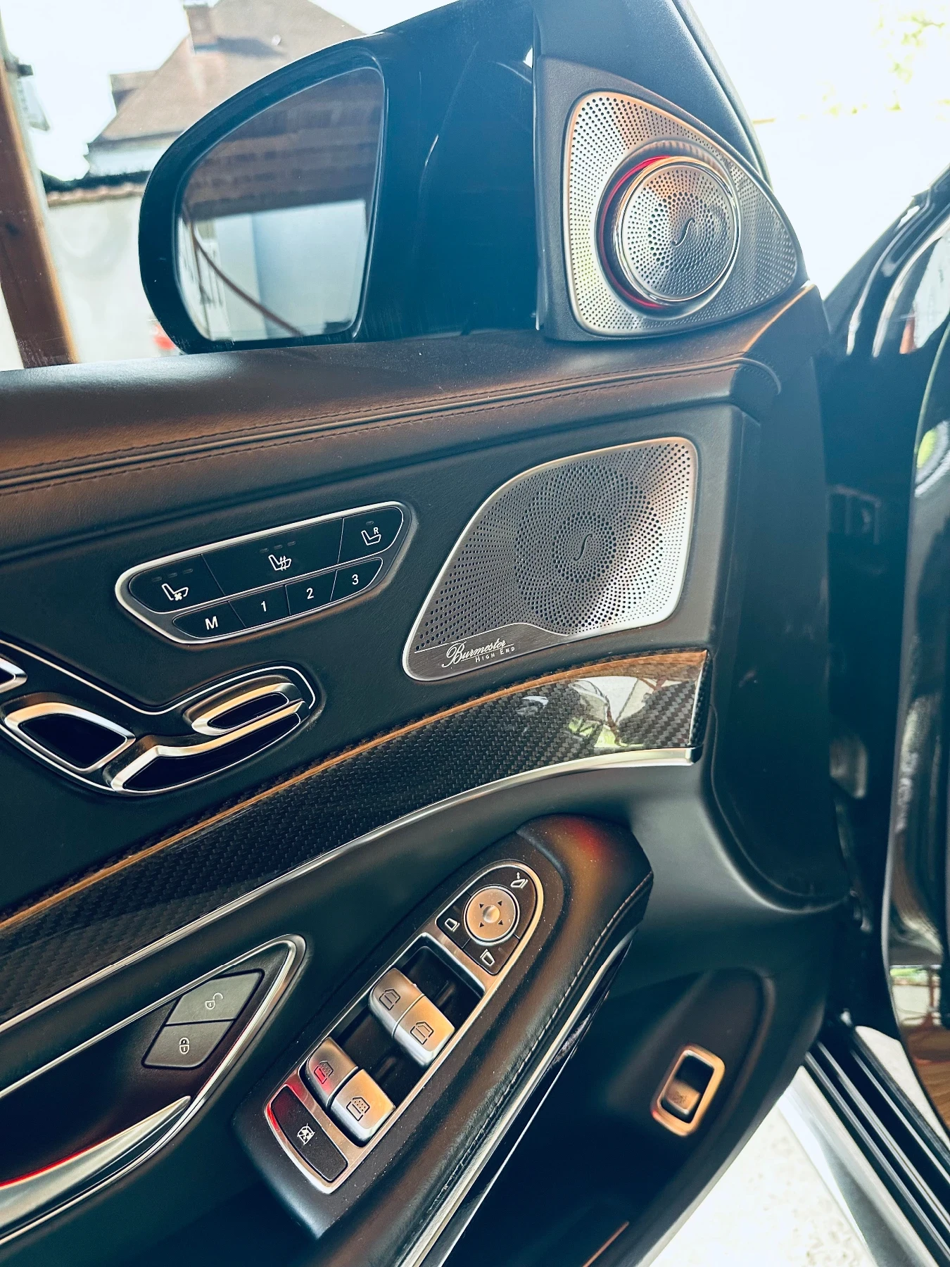 Mercedes-Benz S 63 AMG LONG* 4MATIC* CARBON* BURMESTER 3D* PANO* FULL* , снимка 11 - Автомобили и джипове - 54700885