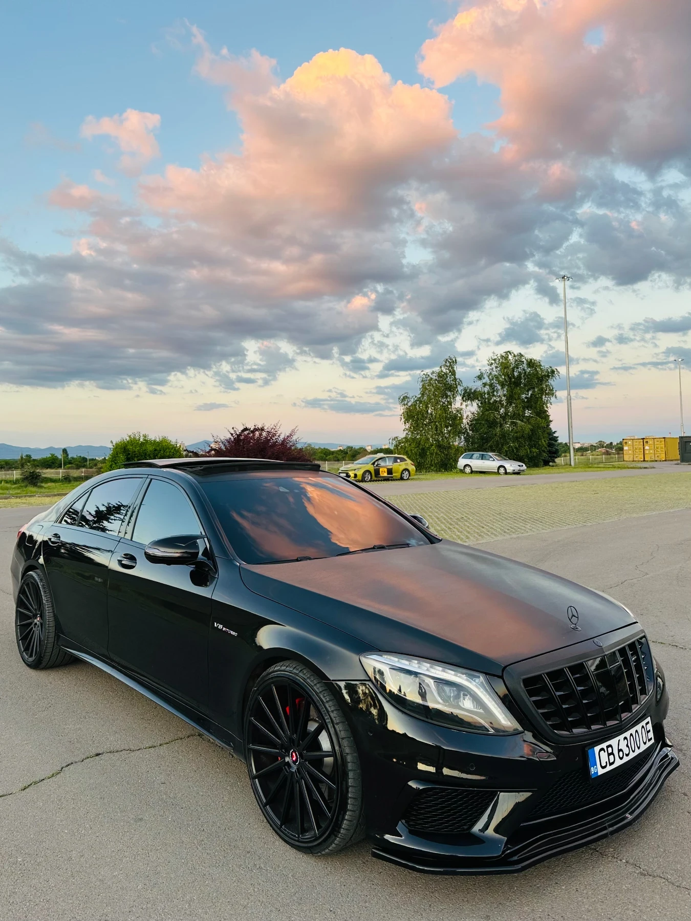 Mercedes-Benz S 63 AMG LONG* 4MATIC* CARBON* BURMESTER 3D* PANO* FULL* , снимка 3 - Автомобили и джипове - 54700885