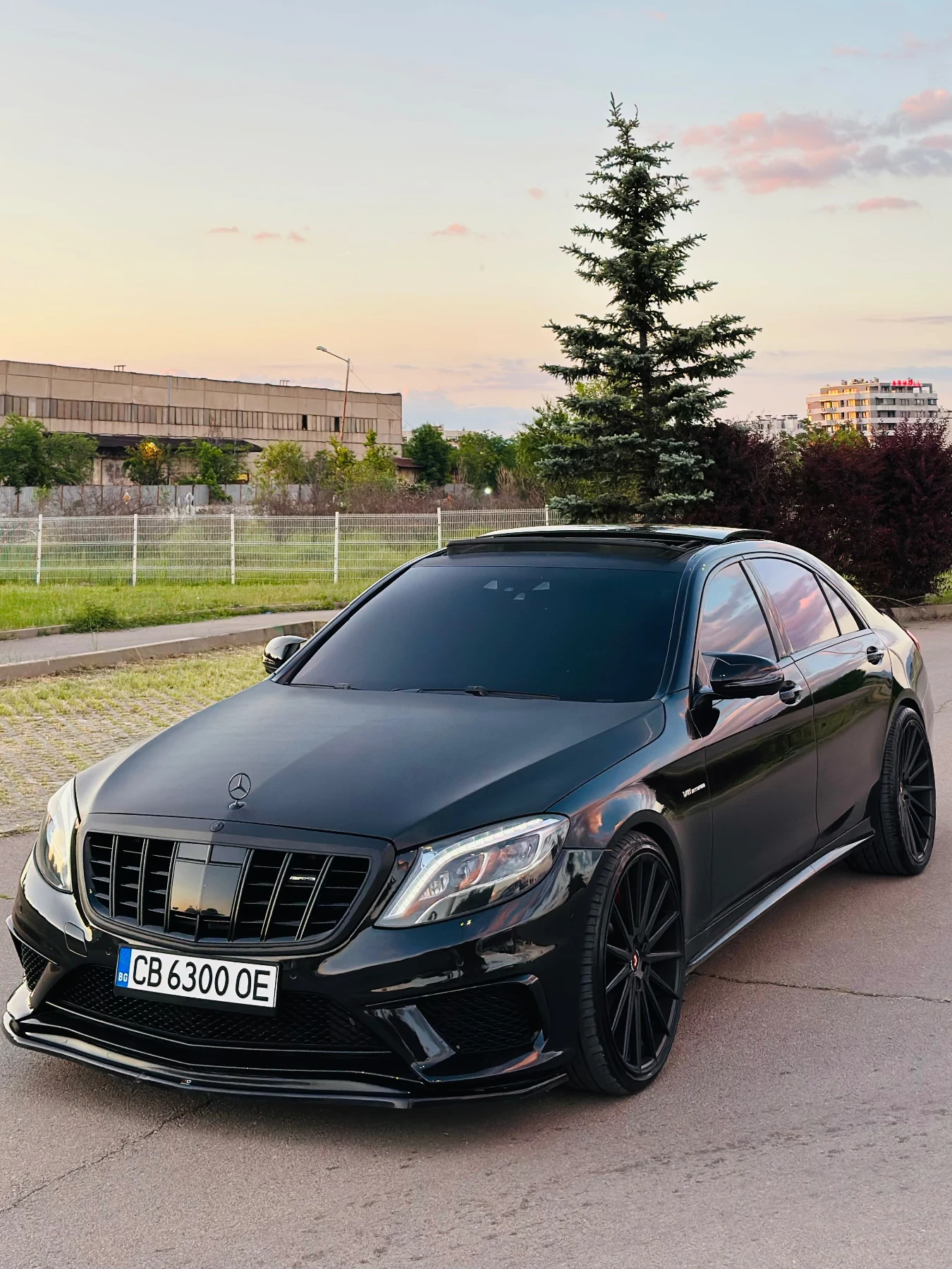 Mercedes-Benz S 63 AMG LONG* 4MATIC* CARBON* BURMESTER 3D* PANO* FULL* 