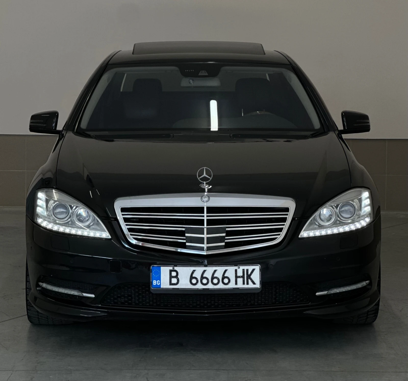 Mercedes-Benz S 500 Facelift AMG| 435к.с V8 Bi-Turbo| Поръчков/FULL