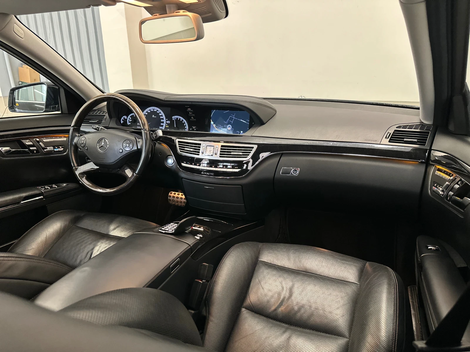 Mercedes-Benz S 500 Facelift AMG| 435к.с V8 Bi-Turbo| Поръчков/FULL, снимка 11 - Автомобили и джипове - 54841002