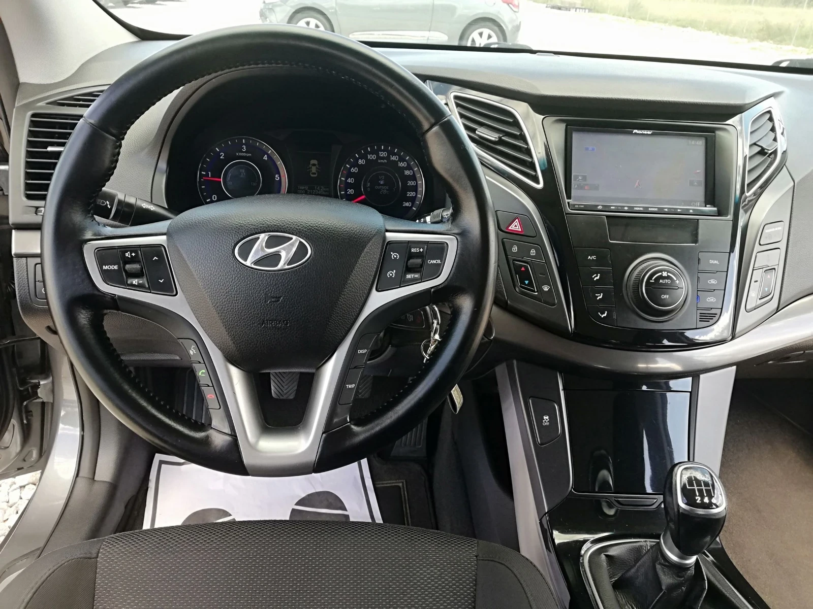 Hyundai I40 1.7d kli navi kamera  itali, снимка 15 - Автомобили и джипове - 54894287