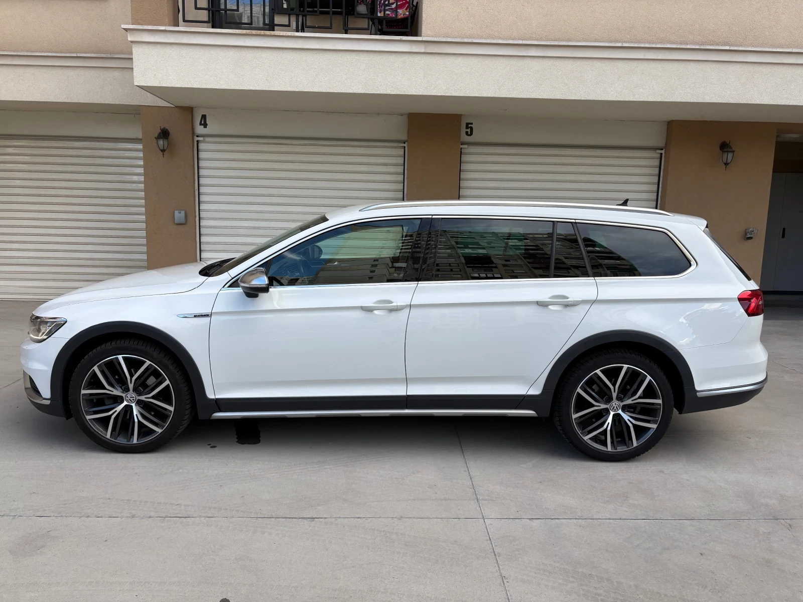 VW Passat Matrix, Digital, HeadUp, Камера, Keyless, Ел.Багаж, снимка 7 - Автомобили и джипове - 55036589