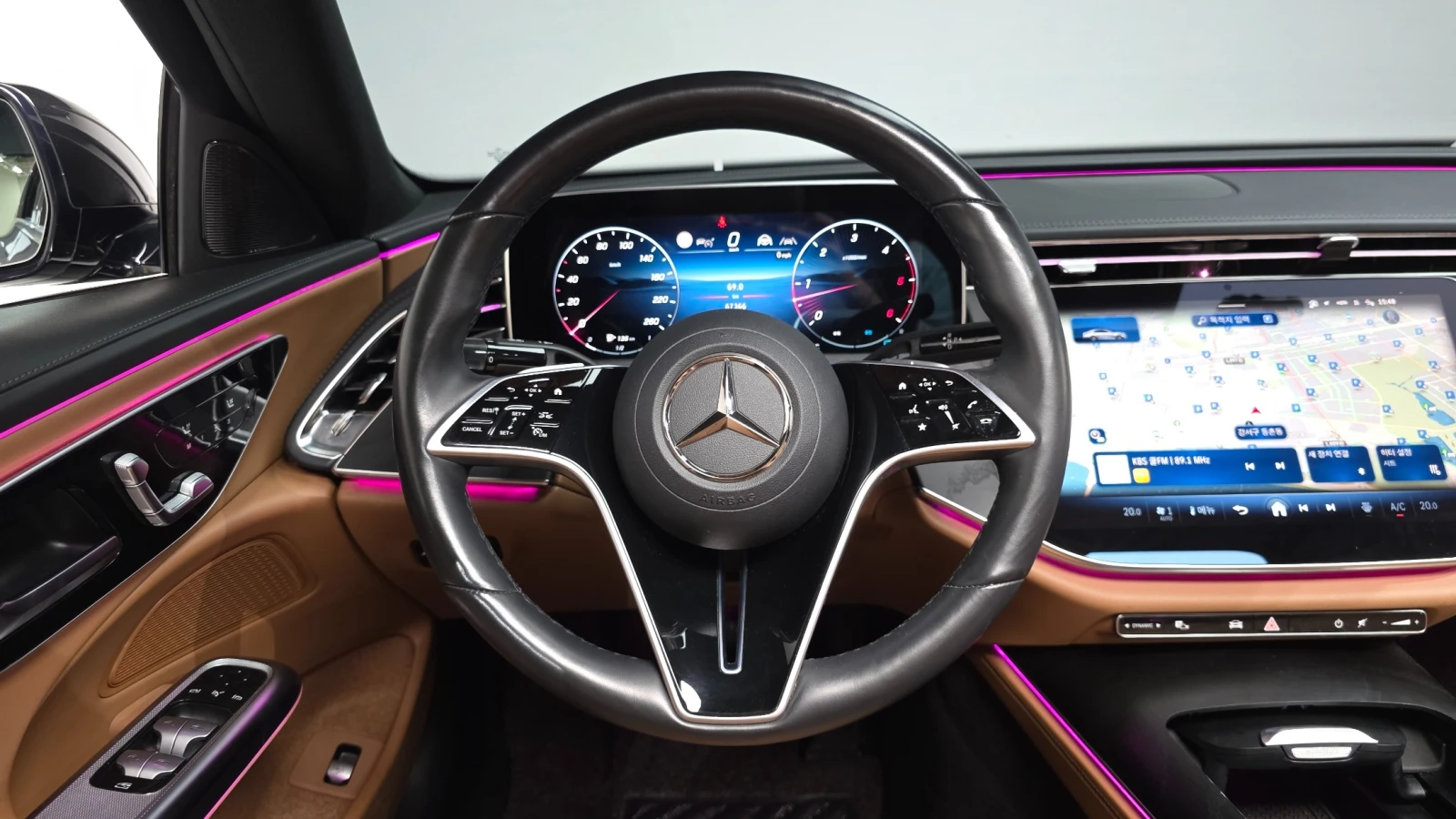 Mercedes-Benz 220 2.0 4MATIC, снимка 12 - Автомобили и джипове - 55664779