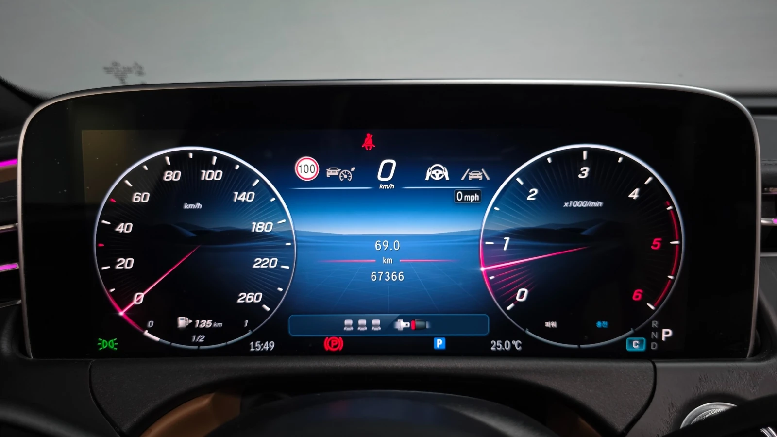 Mercedes-Benz 220 2.0 4MATIC, снимка 7 - Автомобили и джипове - 55664779