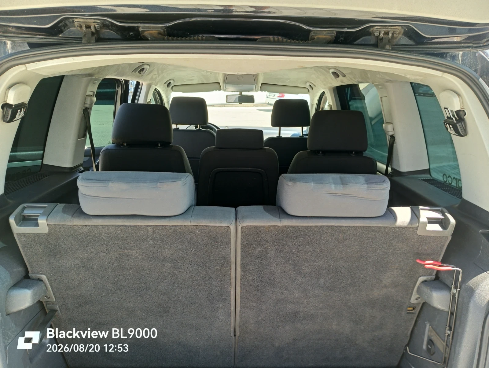 VW Touran 2, 0 TDI, DSG, снимка 13 - Автомобили и джипове - 55774959