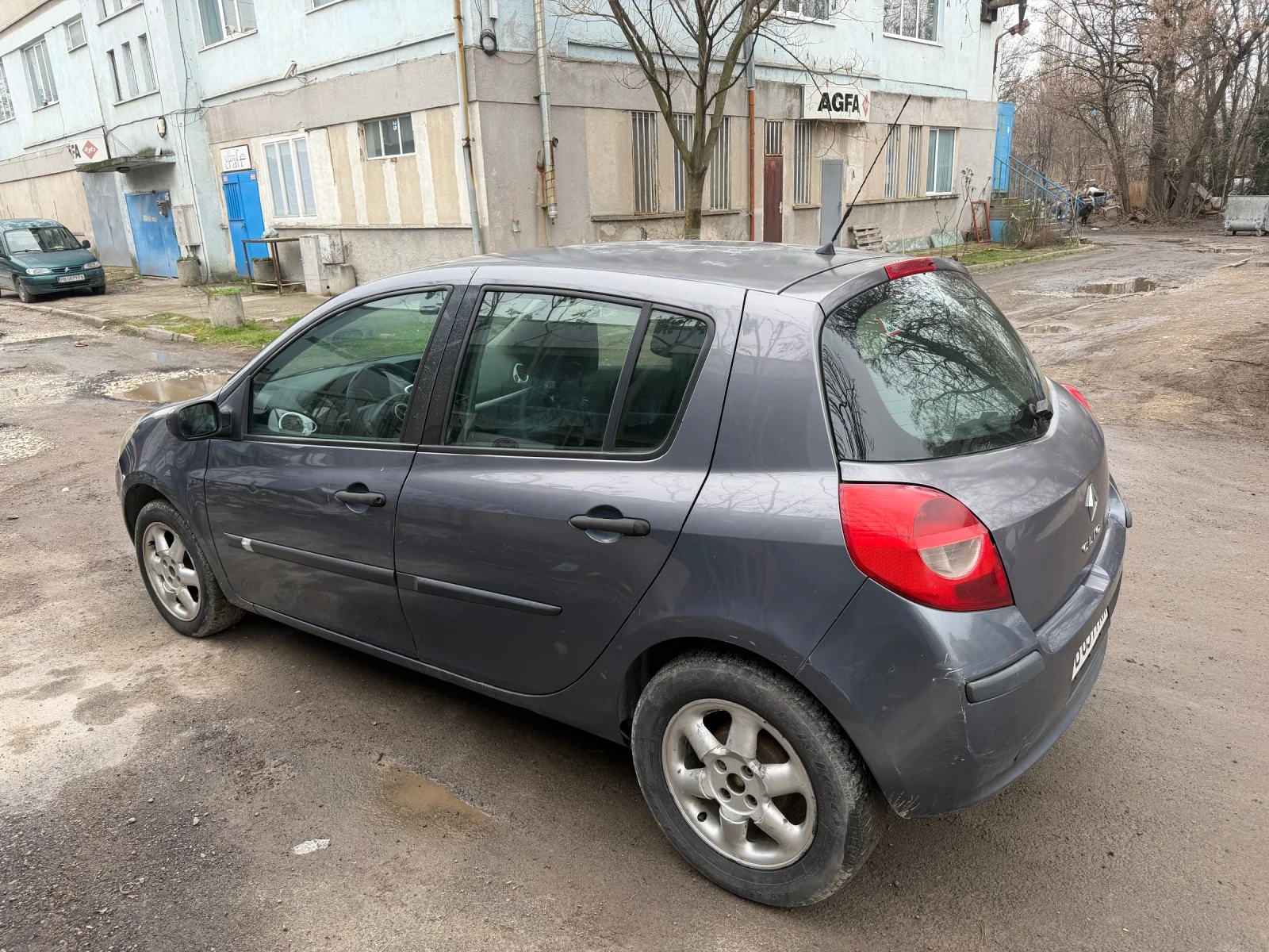 Renault Clio, снимка 5 - Автомобили и джипове - 55968996
