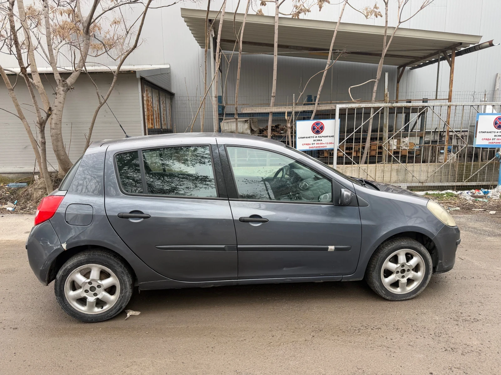 Renault Clio, снимка 3 - Автомобили и джипове - 55968996