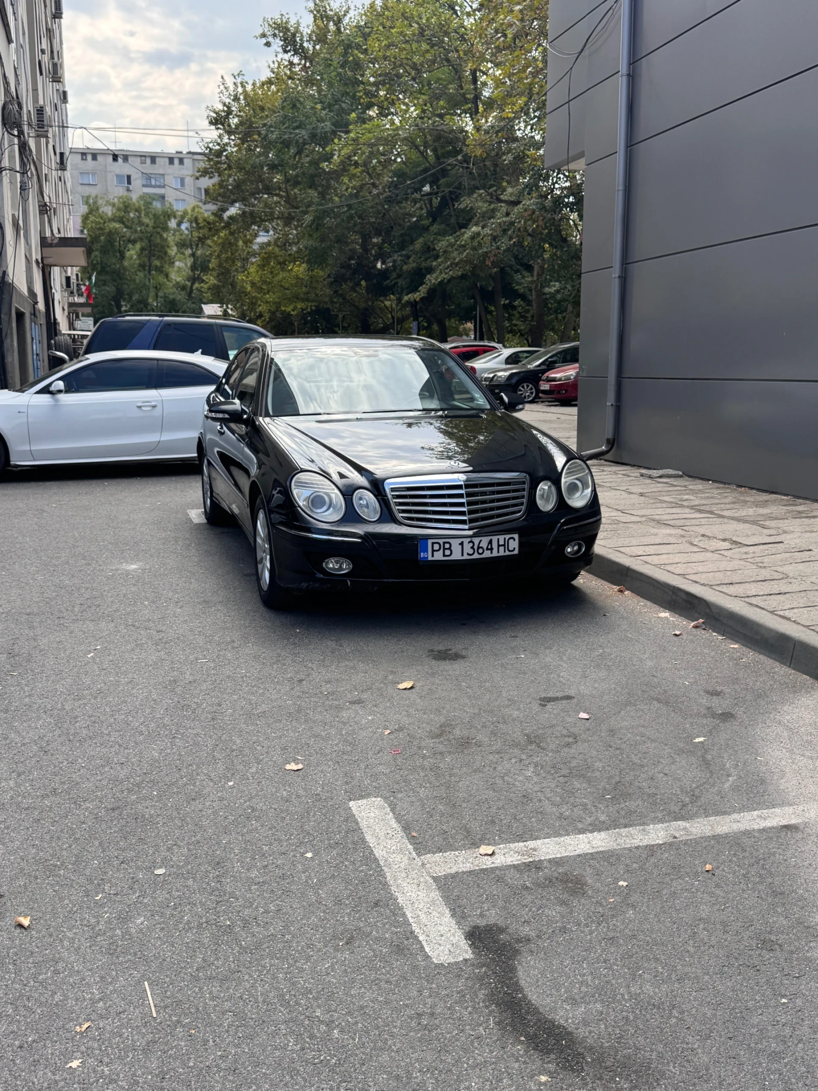 Mercedes-Benz E 220 2.2, снимка 6 - Автомобили и джипове - 56040891