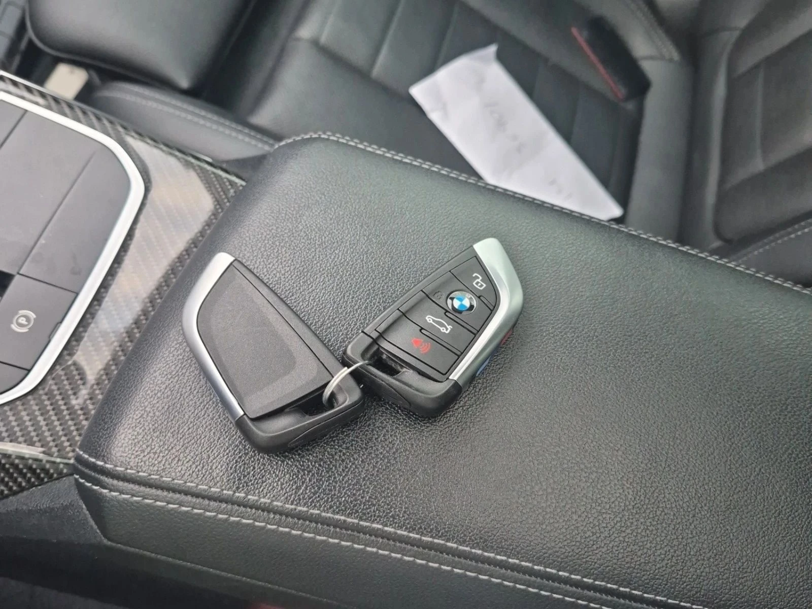 BMW i4, снимка 8 - Автомобили и джипове - 56736969