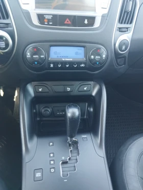Hyundai IX35 АВТОМАТИК 2.0 184к.с. 4x4 НАВИГАЦИЯ АВТОПИЛОТ, снимка 13