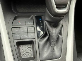 Toyota Rav4 * XLE * ПОДГРЕВИ * NAVI * КАМЕРА, снимка 12