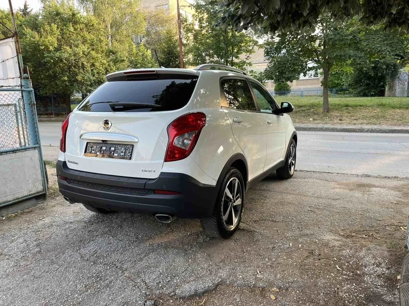 SsangYong Korando 2.2 180 ps, снимка 5 - Автомобили и джипове - 41782439