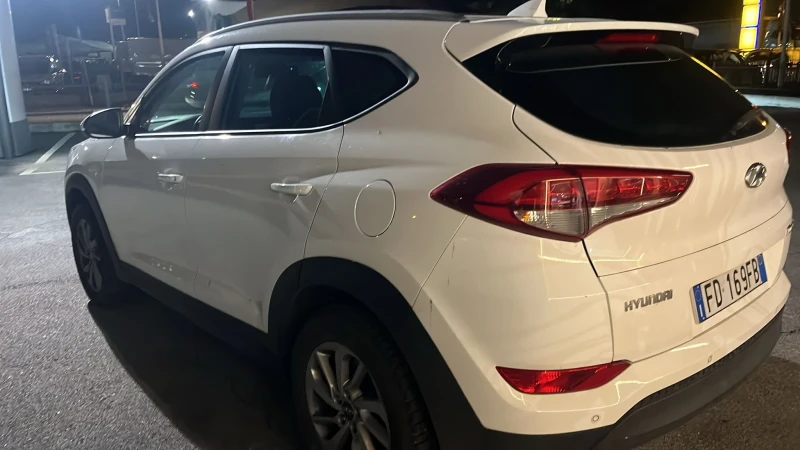 Hyundai Tucson (KATO НОВА), снимка 6 - Автомобили и джипове - 48244756