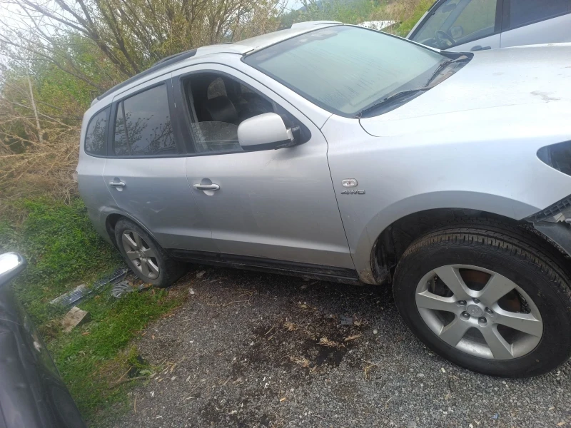 Hyundai Santa fe 2.2 дизел, снимка 2 - Автомобили и джипове - 51774676