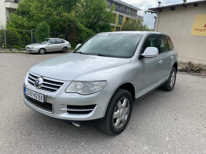 VW Touareg, снимка 8 - Автомобили и джипове - 52776174