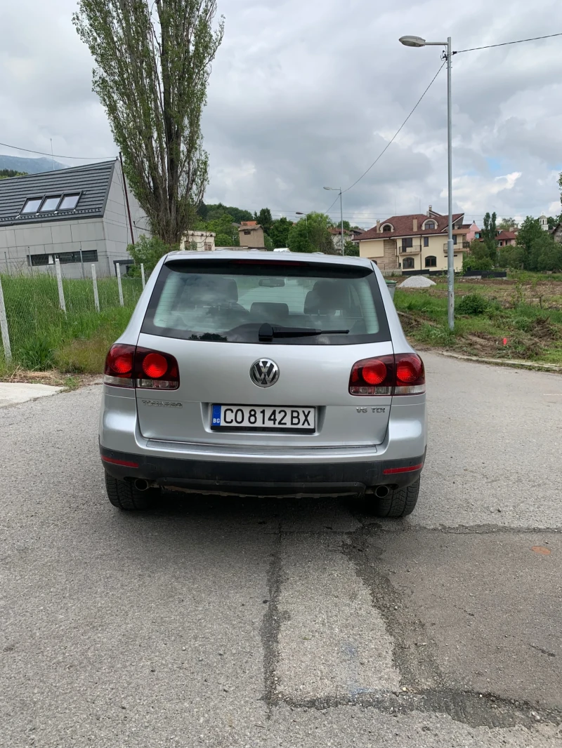 VW Touareg, снимка 4 - Автомобили и джипове - 52776174