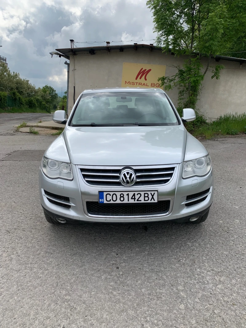 VW Touareg, снимка 6 - Автомобили и джипове - 52776174
