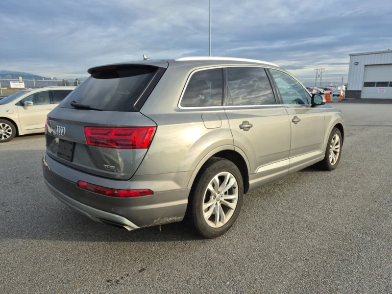 Audi Q7 2018 PROGRESSIV * CARFAX * БЕЗ ПЪРВОНАЧАЛНА ВНОСКА, снимка 3 - Автомобили и джипове - 52932215