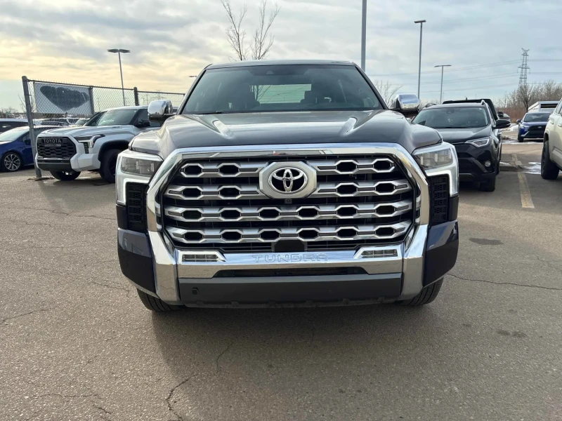 Toyota Tundra Platinum* БЕЗ ЗАБЕЛЕЖКИ* ОБДУХВАНЕ* 360 * ПАНОРАМА, снимка 2 - Автомобили и джипове - 53500729