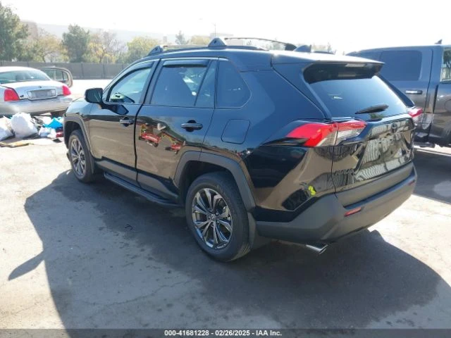 Toyota Rav4 XLE PREMIUM - изображение 5