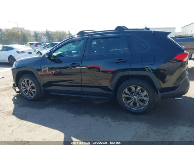 Toyota Rav4 XLE PREMIUM - изображение 6