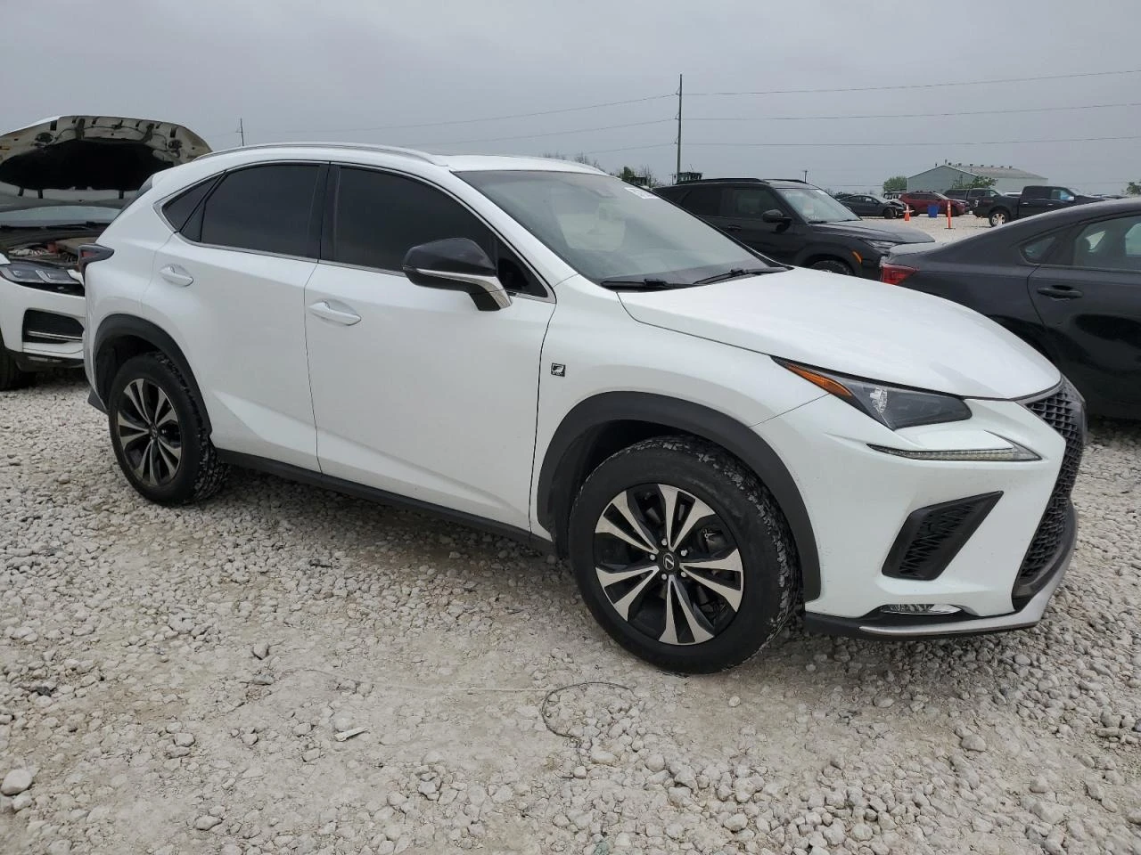 Lexus NX 300 Автокредит* Сервизна история - изображение 4