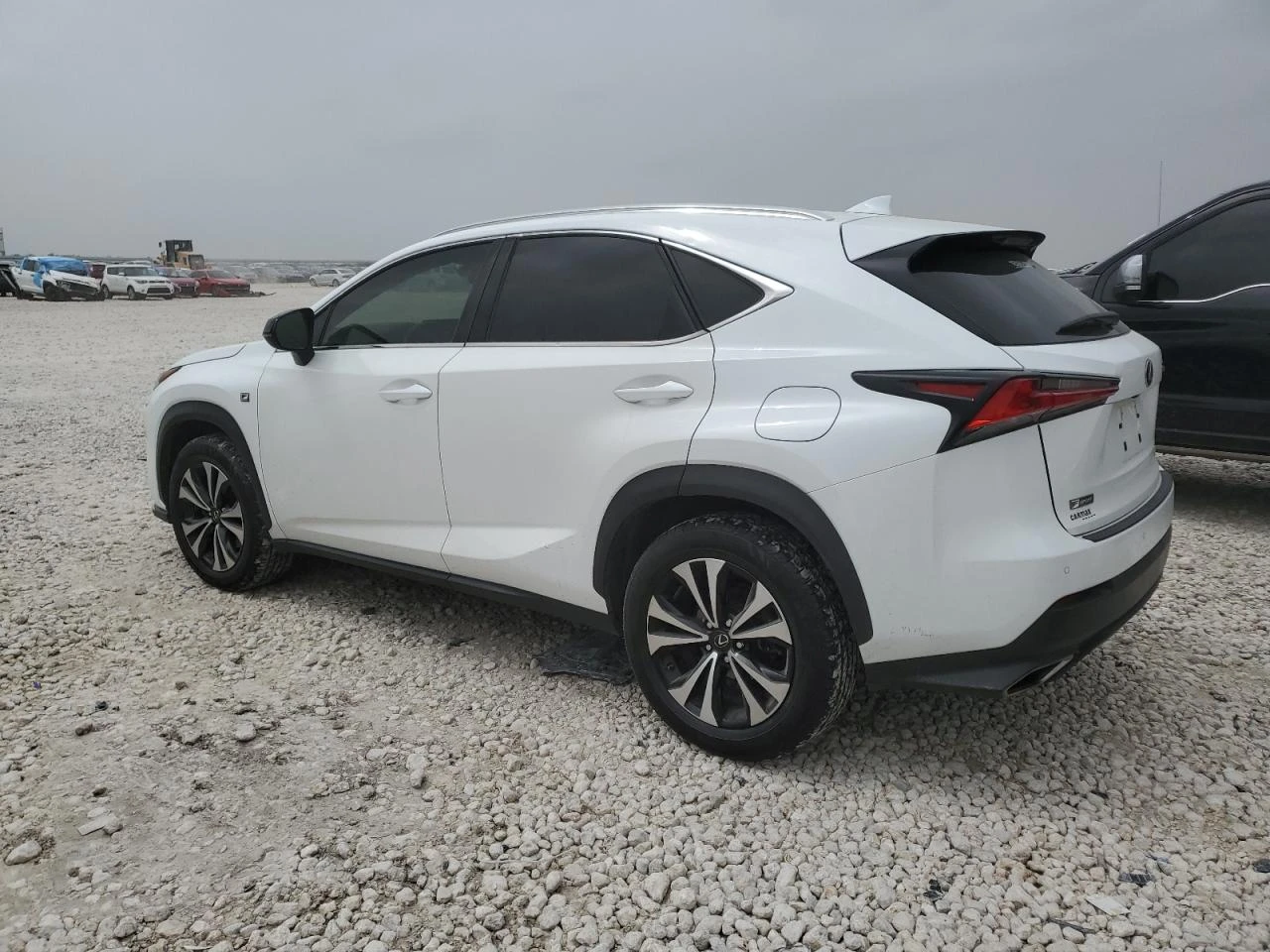 Lexus NX 300 Автокредит* Сервизна история - изображение 2