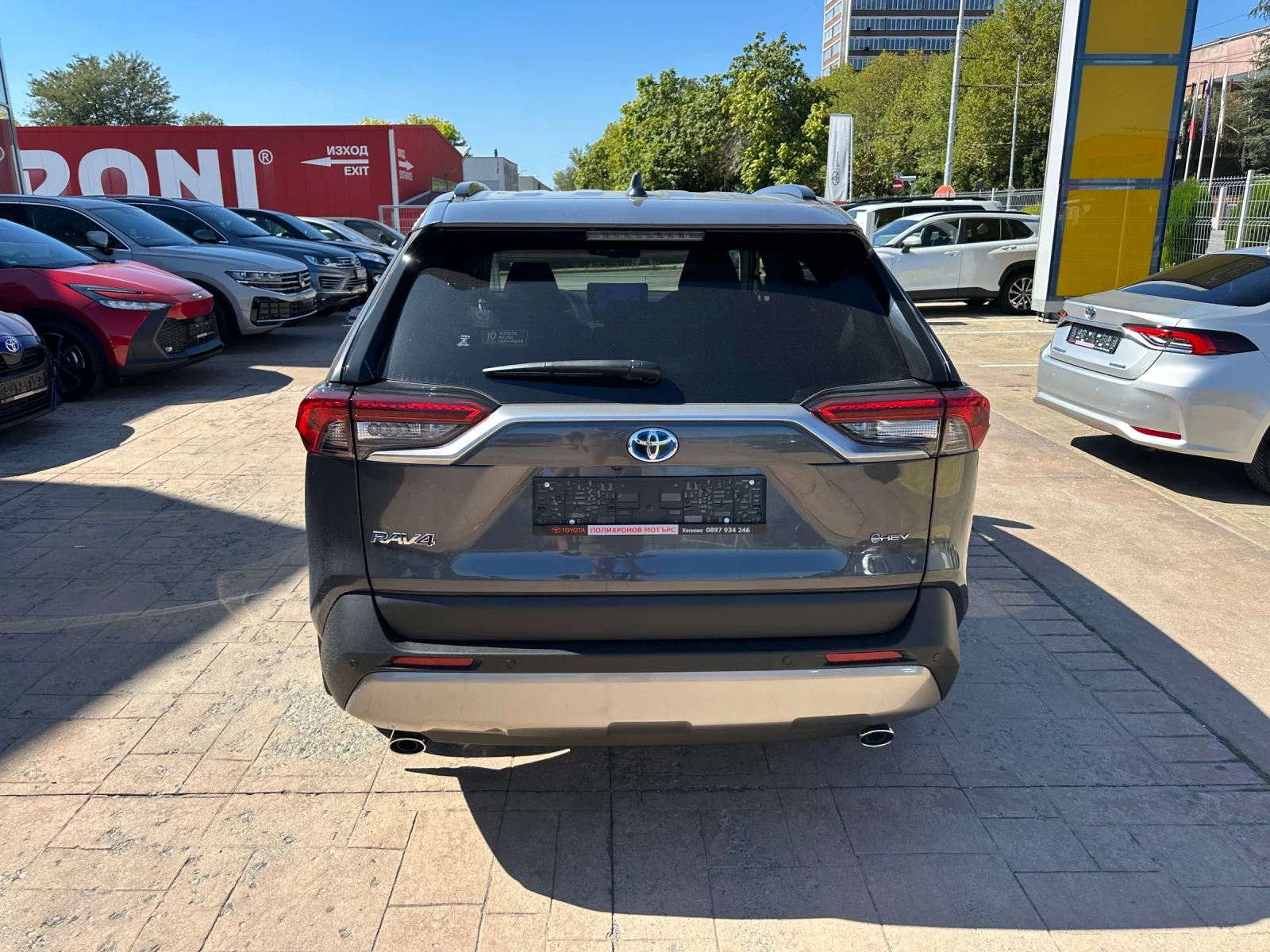Toyota Rav4 HYBRID AWD EXECUTIVE - изображение 4