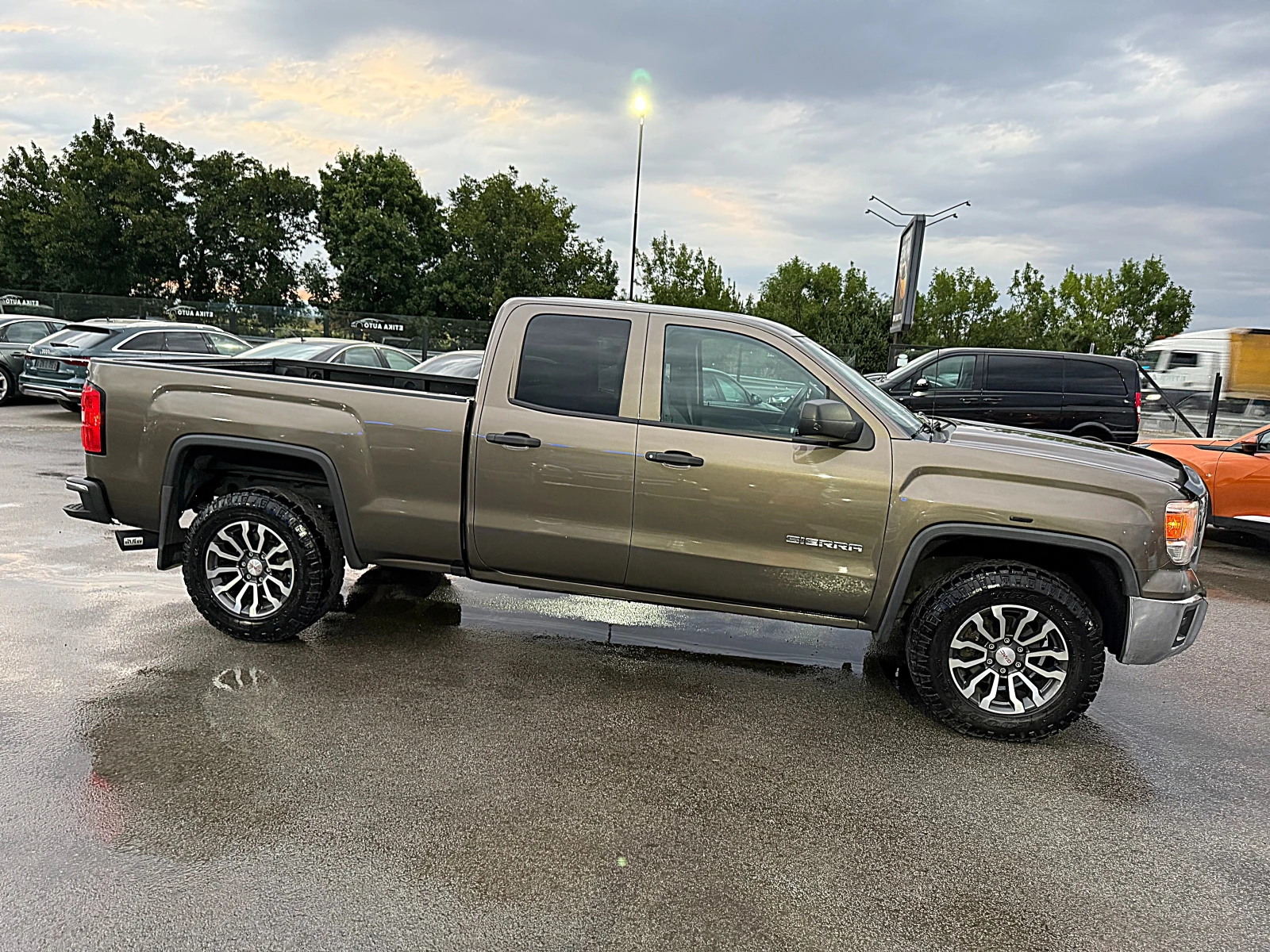 Gmc Sierra 4х4-БЪРЗИ/БАВНИ-XENON-ДЪЛГА БАЗА-ТЕГЛИЧ !!! - изображение 2
