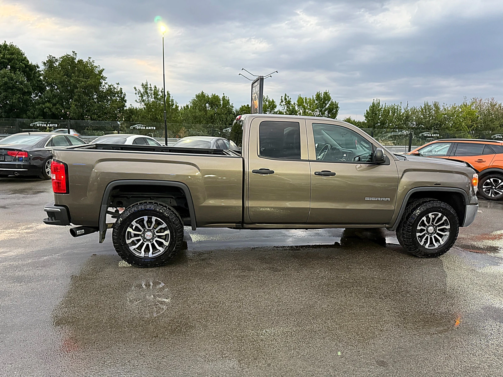 Gmc Sierra 4х4-БЪРЗИ/БАВНИ-XENON-ДЪЛГА БАЗА-ТЕГЛИЧ !!! - изображение 6