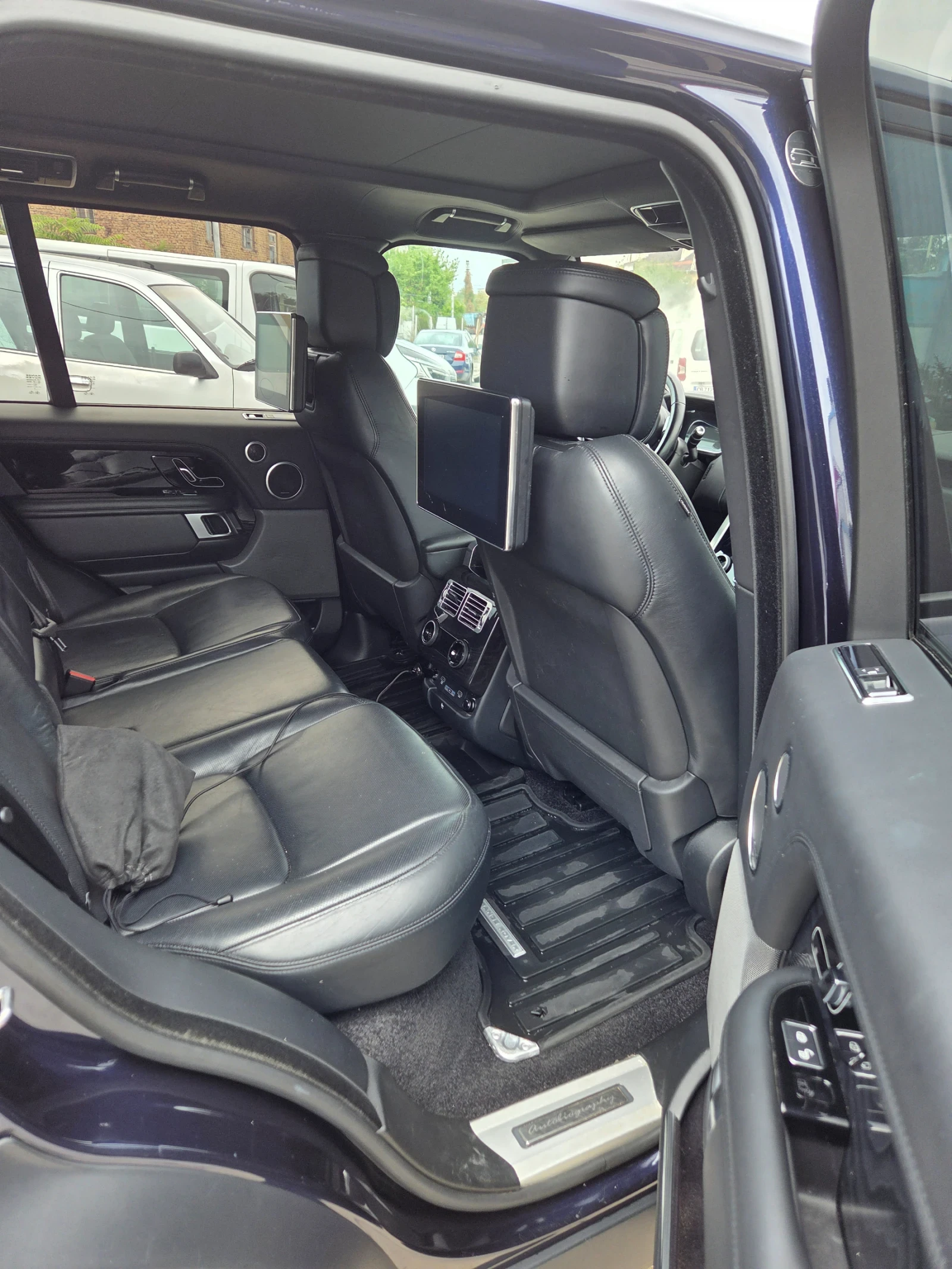 Land Rover Range rover 4.4 SDV8 Autobiography - изображение 9