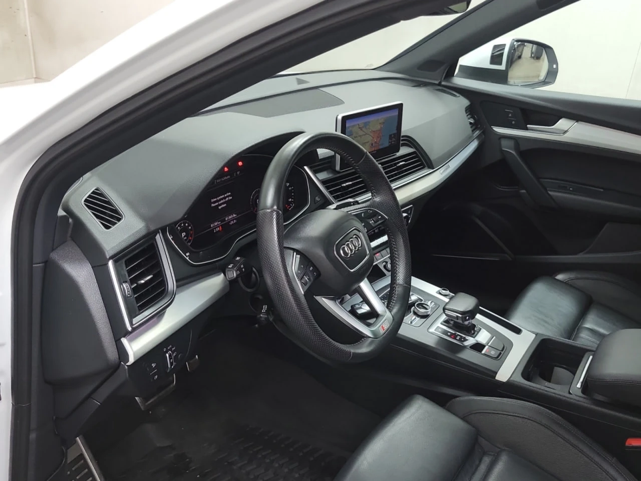 Audi Q5 AWD * CARFAX * АвтоКредит * Цена до България*  - изображение 9