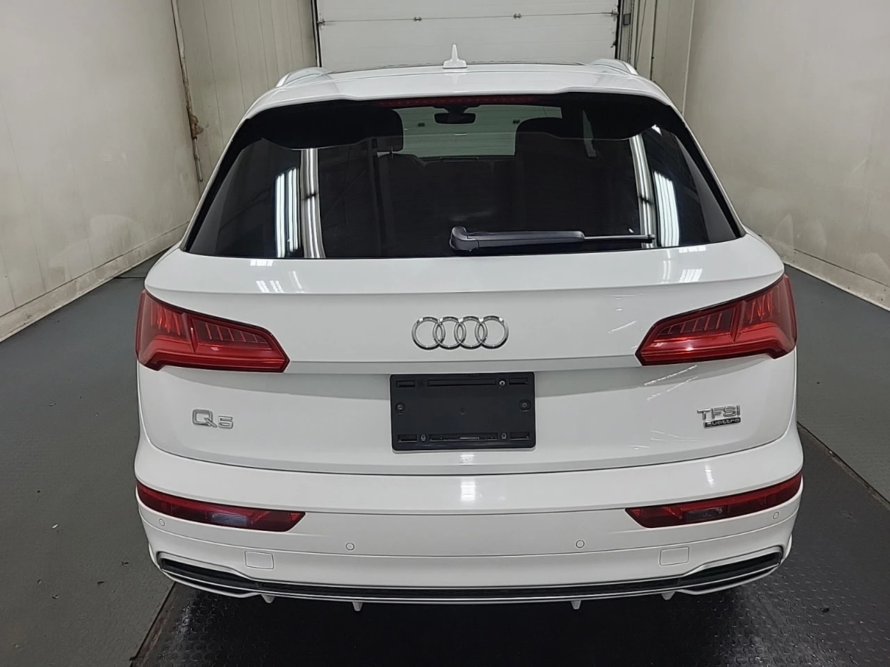 Audi Q5 AWD * CARFAX * АвтоКредит * Цена до България*  - изображение 5