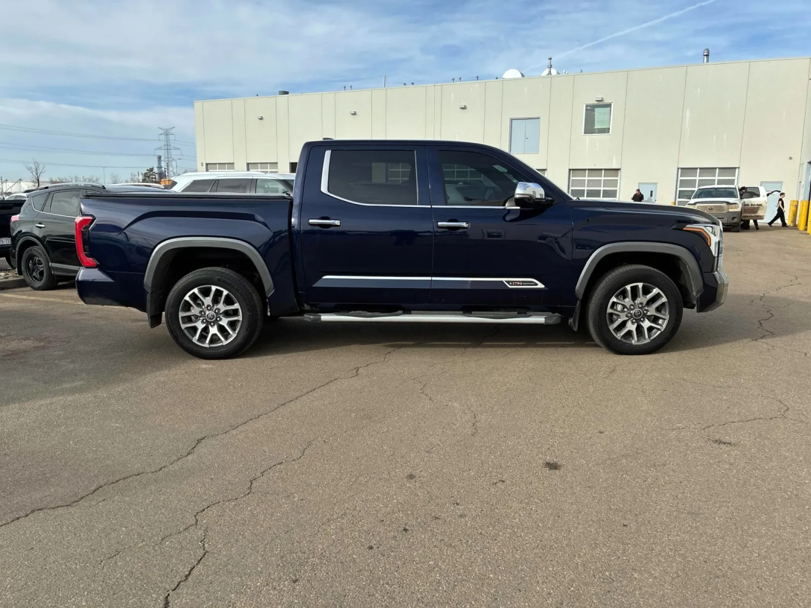 Toyota Tundra Platinum* БЕЗ ЗАБЕЛЕЖКИ* ОБДУХВАНЕ* 360 * ПАНОРАМА - изображение 3