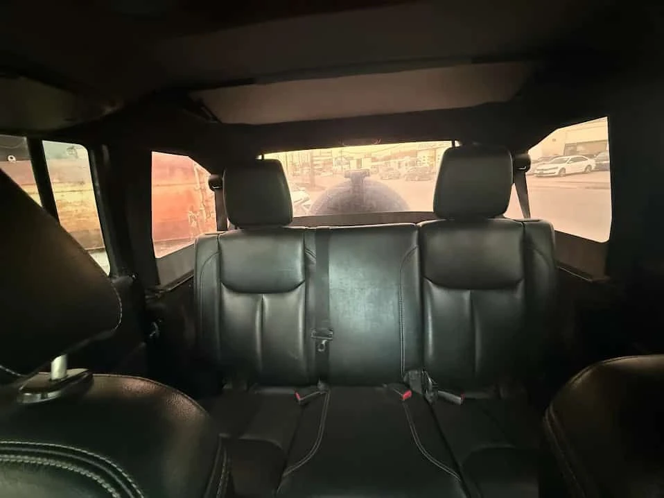 Jeep Wrangler * Sahara * CARFAX * БЕЗ ПЪРВОНАЧАЛНА ВНОСКА, снимка 12 - Автомобили и джипове - 53845744