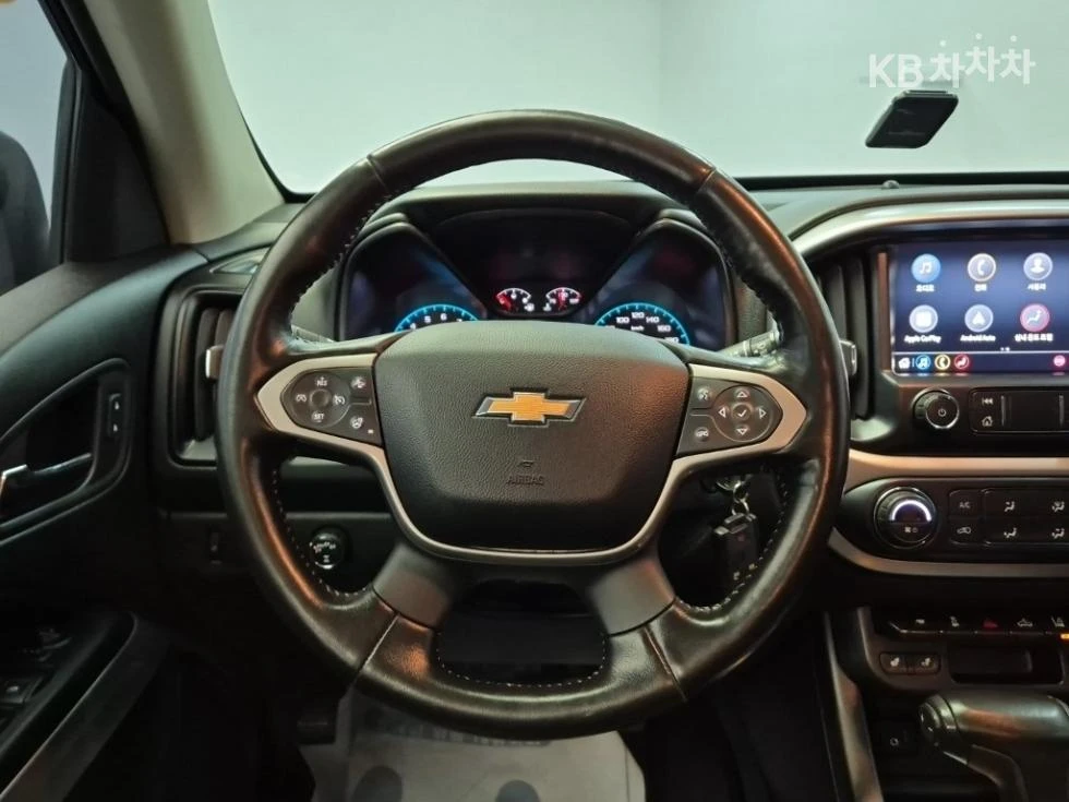 Chevrolet Colorado 3.6* V6 * 4x4 * Automatic, снимка 6 - Автомобили и джипове - 54868335