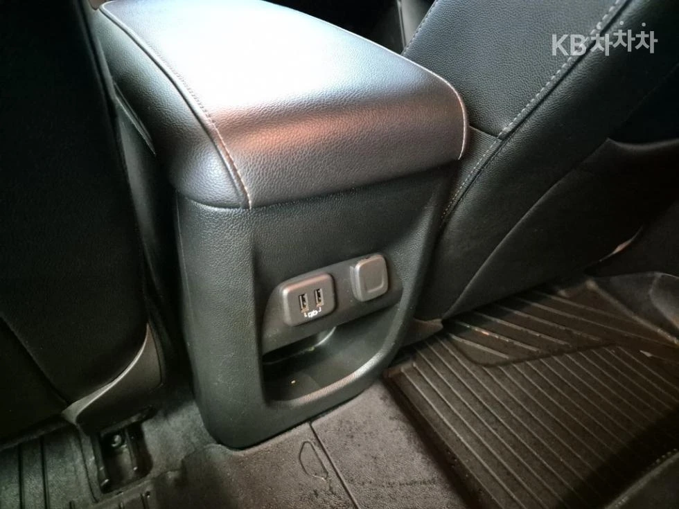 Chevrolet Colorado 3.6* V6 * 4x4 * Automatic, снимка 17 - Автомобили и джипове - 54868335