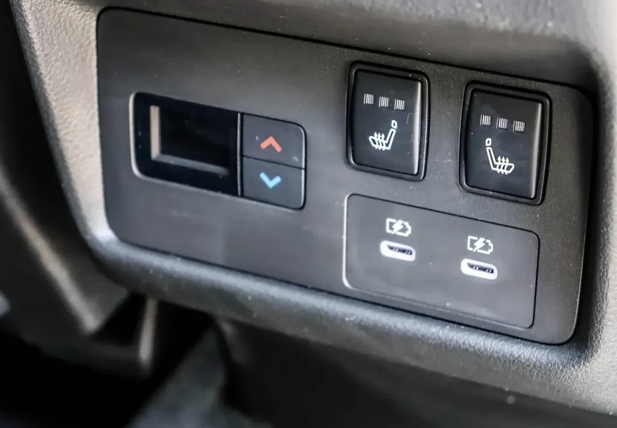 Nissan Rogue PLATINUM AWD * 360 КАМЕРА * HEAD UP * BLIND SPOT , снимка 13 - Автомобили и джипове - 54971057