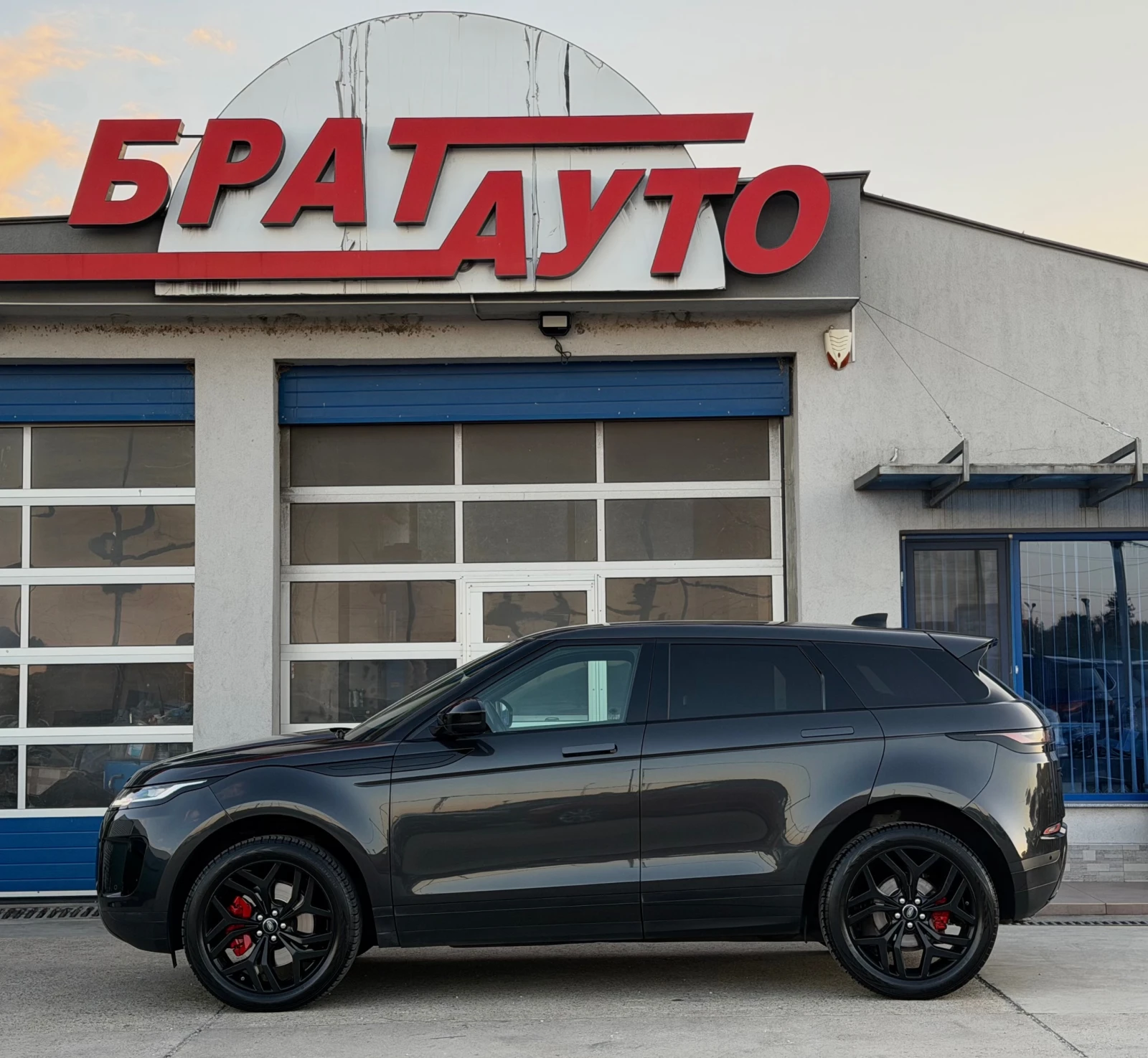 Land Rover Range Rover Evoque 2.0D/АВТОМАТ/4Х4/РЕАЛЕН ПРОБЕГ/ТОП СЪСТОЯНИЕ, снимка 8 - Автомобили и джипове - 56246419