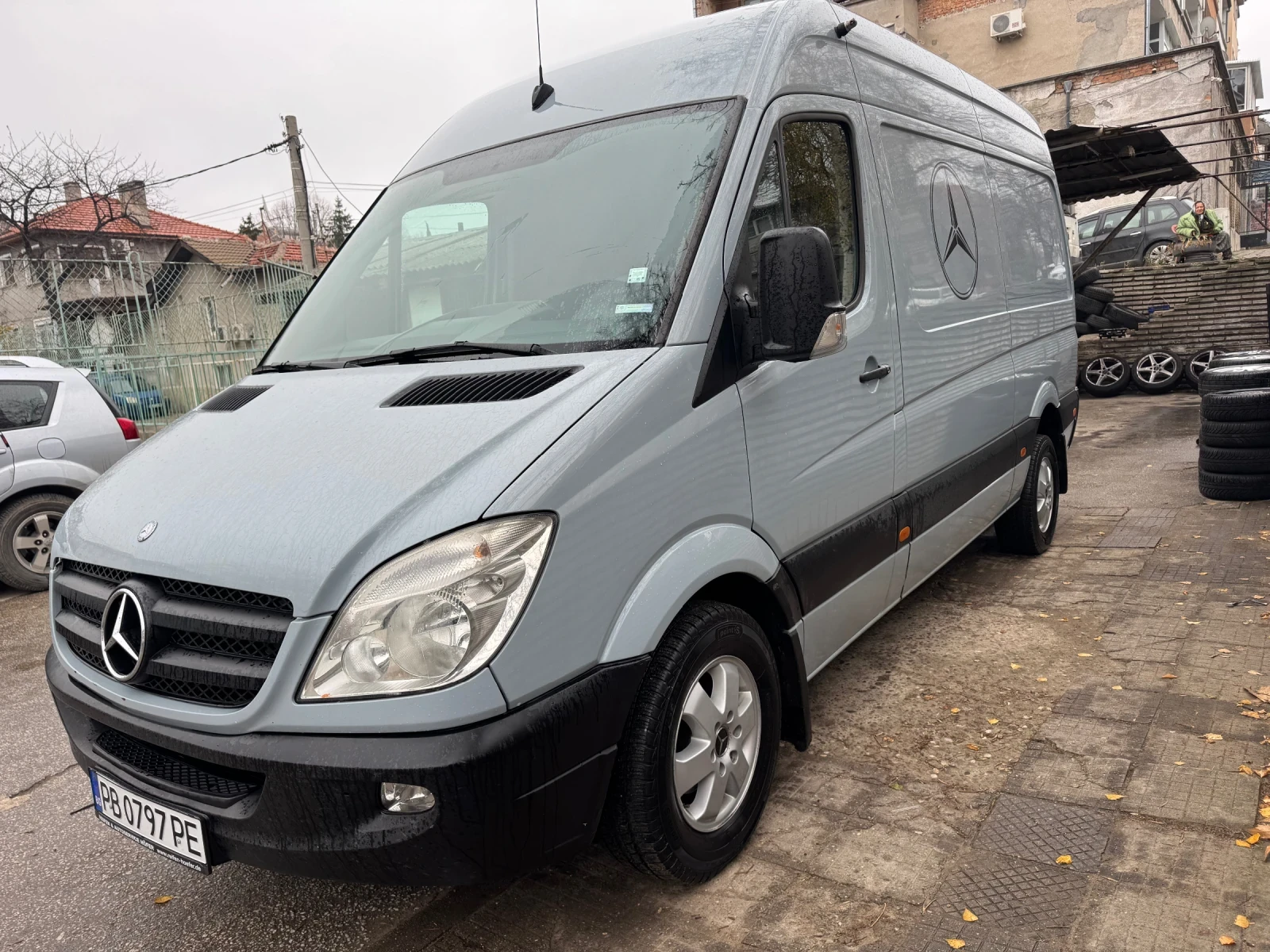 Mercedes-Benz Sprinter 319 Сменени дюзи вериги преди 100к километри  - изображение 2
