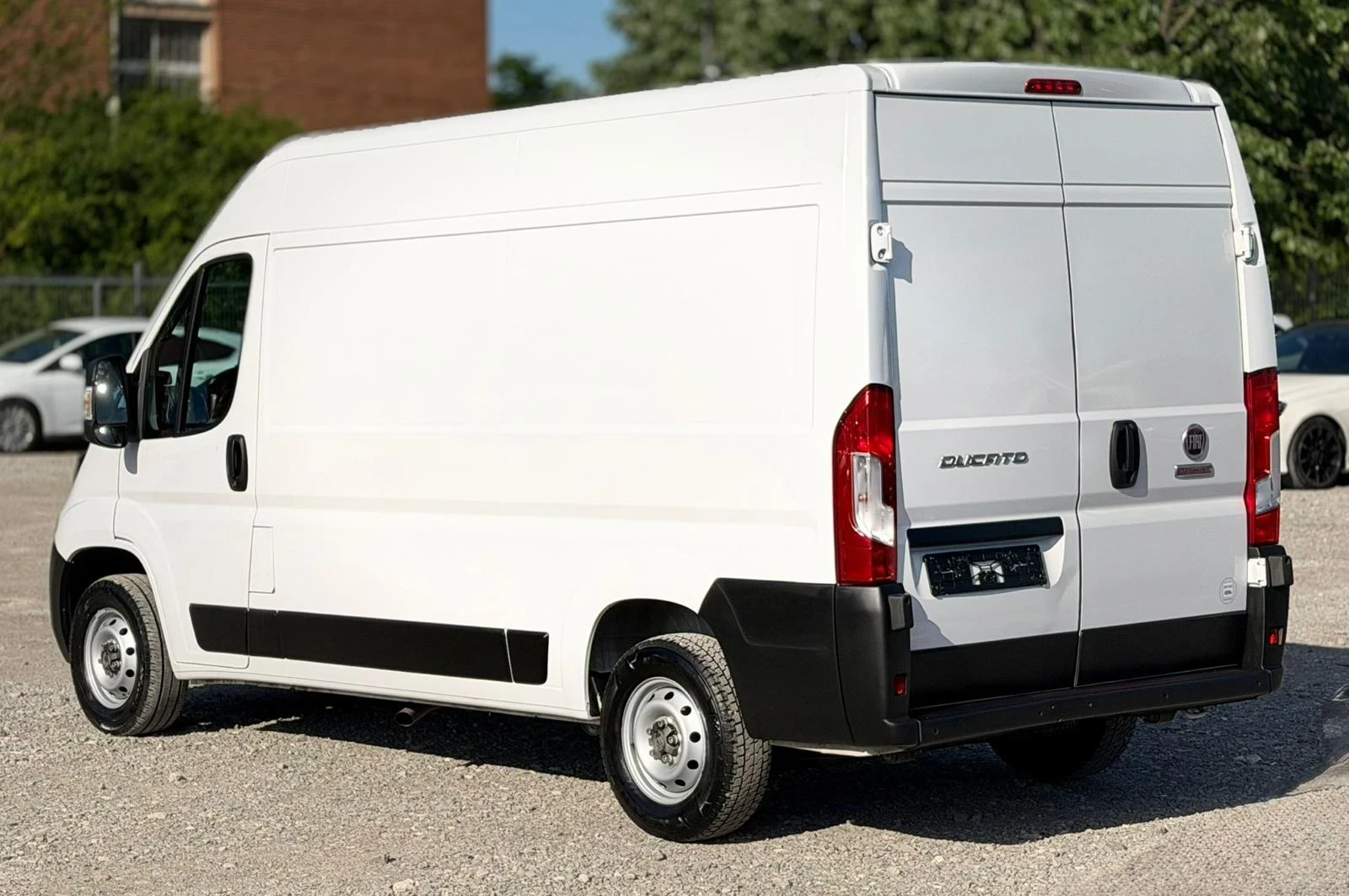 Fiat Ducato 2.2 D - 140к.c * ХЛАДИЛЕН* * Като нов* , снимка 6 - Бусове и автобуси - 54544323