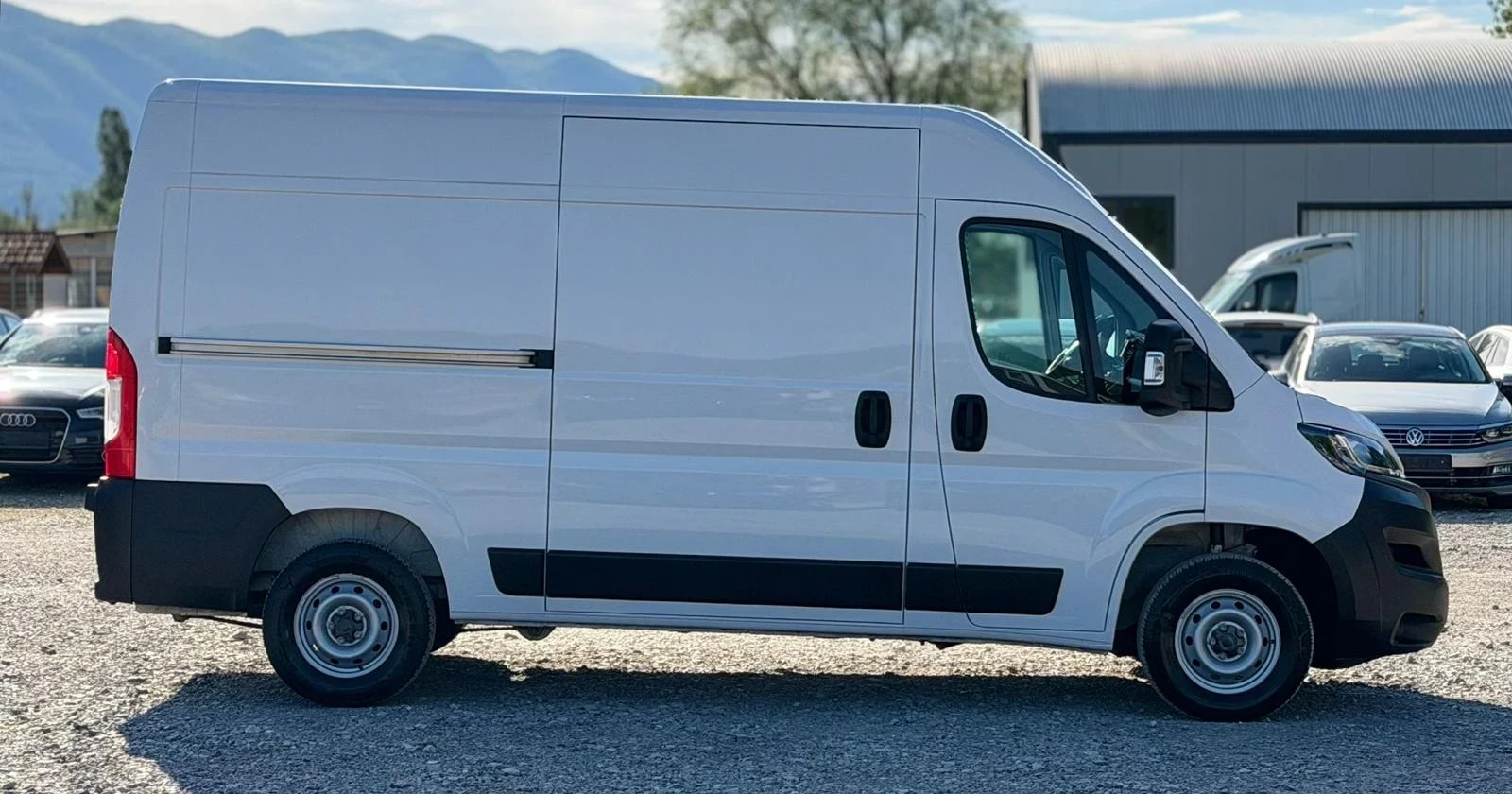 Fiat Ducato 2.2 D - 140к.c * ХЛАДИЛЕН* * Като нов* , снимка 5 - Бусове и автобуси - 54544323