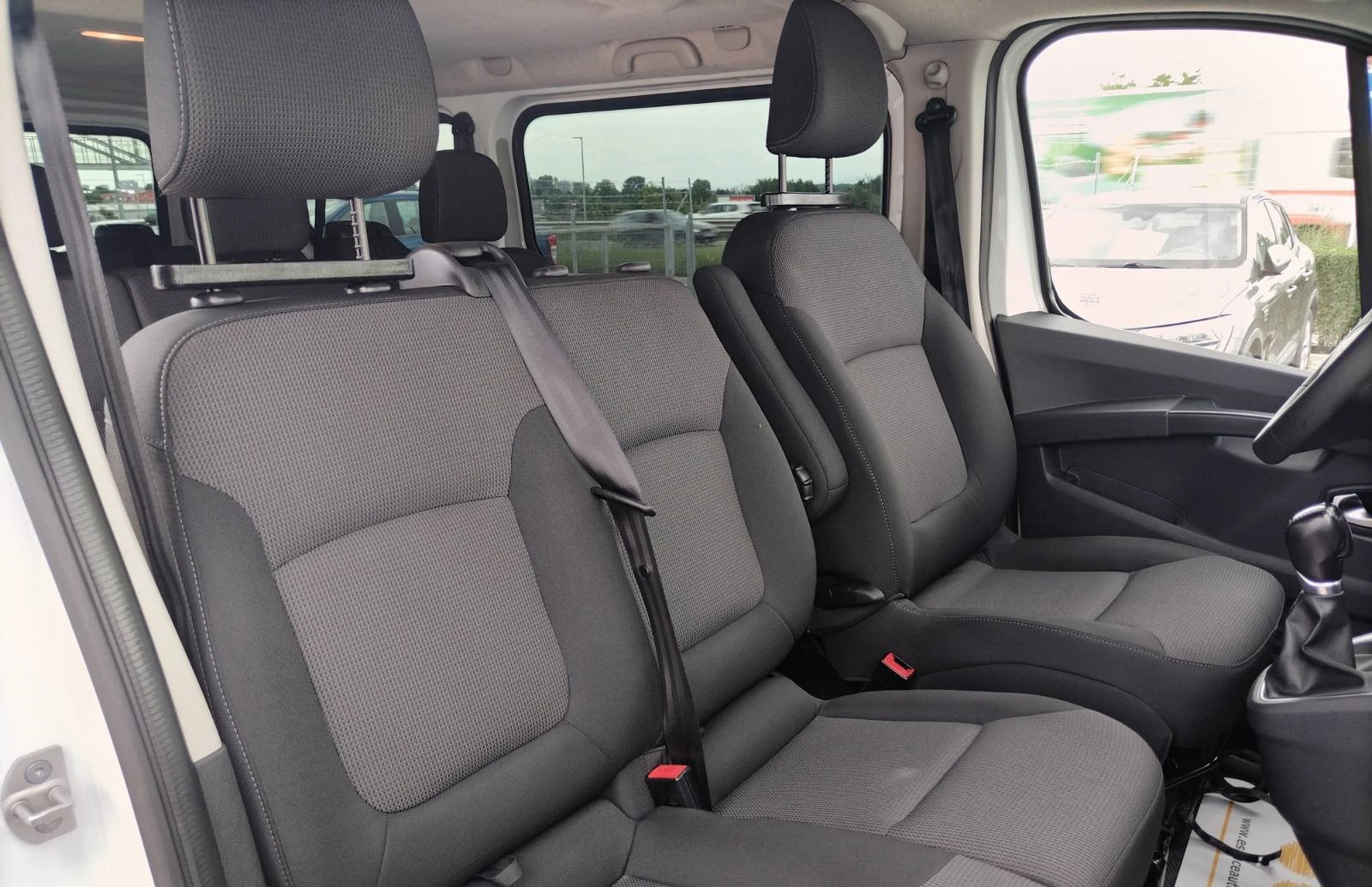 Renault Trafic 2.0 Blue dCi/125к.с./8+ 1/L2H1/, снимка 15 - Бусове и автобуси - 54816880