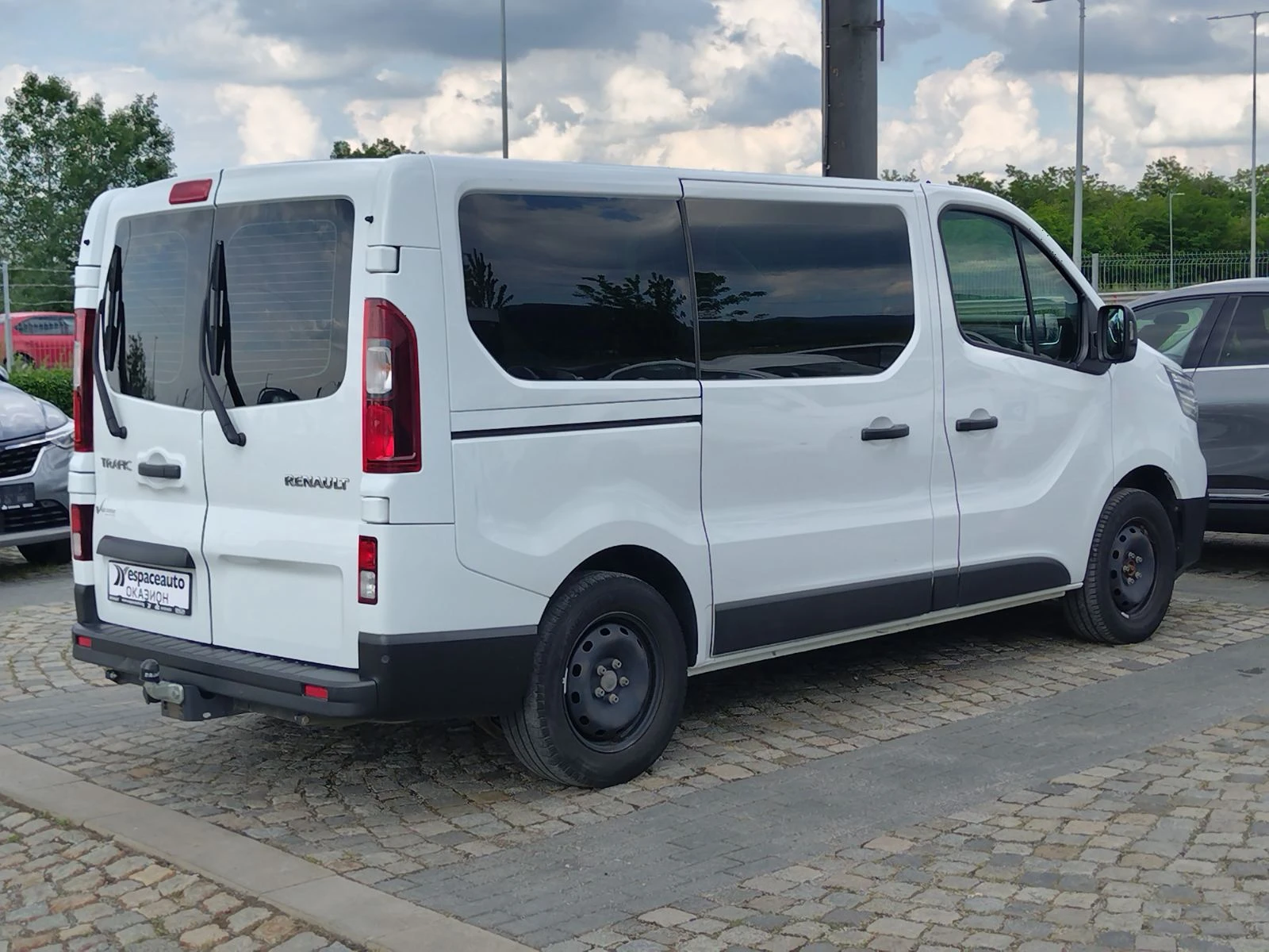 Renault Trafic 2.0 Blue dCi/125к.с./8+ 1/L2H1/, снимка 4 - Бусове и автобуси - 54816880