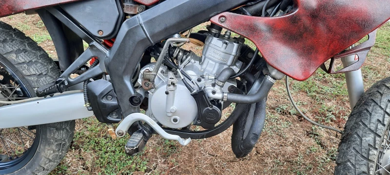 Derbi Senda SM X-Trem Швейцария 4590км., снимка 6 - Мотоциклети и мототехника - 52288426